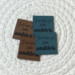 Koženkový štítek Tvářím se jak andílek pro vaše handmade projekty Koženkový štítek Tvářím se jak andílek pro vaše handmade projekty