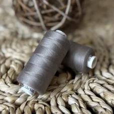 Univerzální polyesterová nit Hagal Unipoly v návinu 500m, hnědošedavá