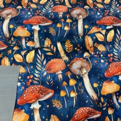 🍄 Sommer-Softshell – Fliegenpilze auf Dunkelblau (nicht dehnbar)