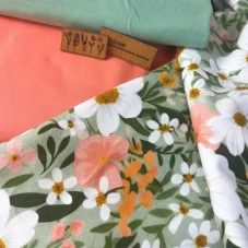 Bavlněný úplet Jarní kvítky, Látky OliVe