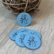 Kulatý štítek se sněhulákem pro handmade oblečení