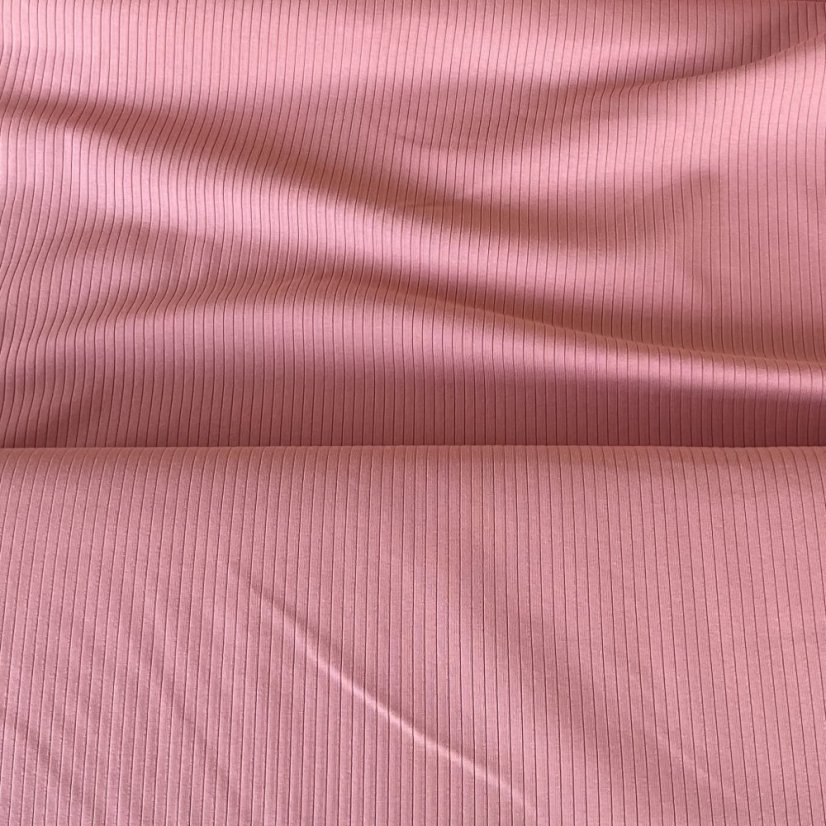 Letní růžové široké žebro v metráži, bavlněný žebrovaný úplet s elastanem 230 g/m² vhodný na trička, šaty, legíny a dětské oblečení.