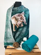 Petrolejový panel z teplákoviny s akvarelovou sloní matkou a mládětem na texturovaném podkladu.