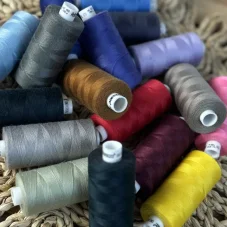 Nitě Ackermann 1000m návin, Látky OliVe