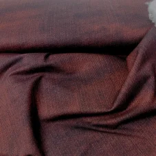 Nepočesaná teplákovina v odstínu vínová cabernet s efektem džínoviny – vhodná na mikiny, šaty i tepláky.