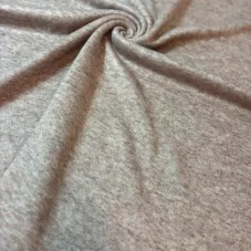 Viskózová melírovaná svetrovina v odstínu skořicově béžová – hebká a hřejivá pletenina pro podzimní šití.