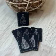 Koženkový štítek Vánoční stromeček – stříbrný gravír