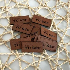 Koženkový štítek Jsem tu šéf, Látky OliVe