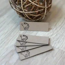 Handmade štítek s motivem divočáka